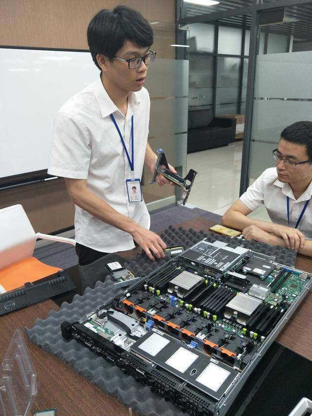 全面守護核心命脈 數據中心服務器、交換機與路由器穩定運行策略與技術保障